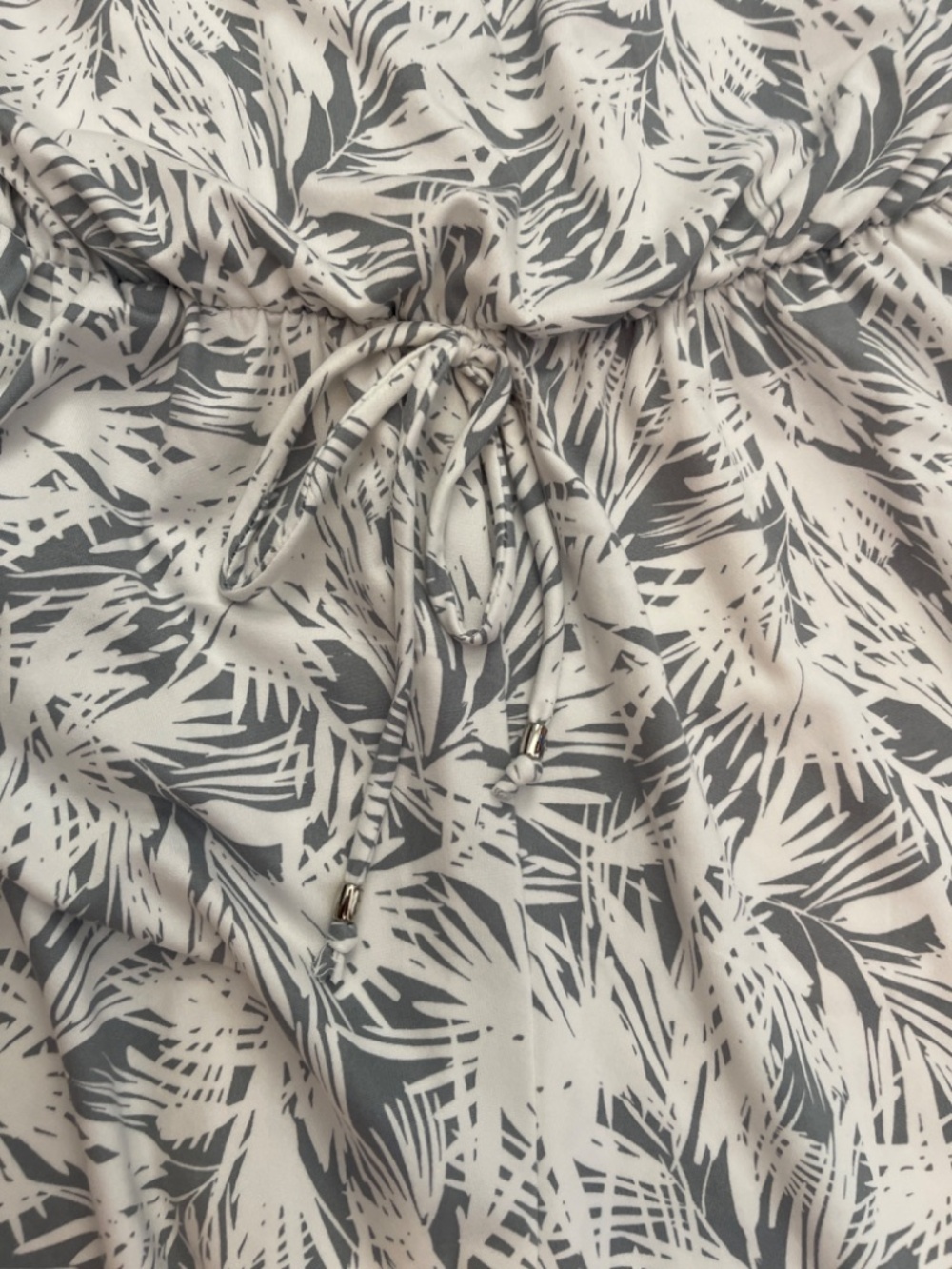 NWT J. Valdi Strapless Gray & White Tropical Cropped Jumpsuit / Coverup Size S - Picture 5 of 11